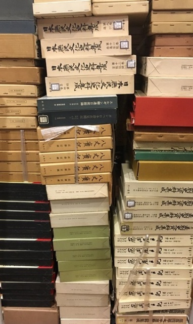 会社の資料室の蔵書で印やラベルのある本【大量出張買取】｜長島書店