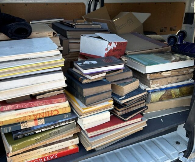 葉山町で買取した学術書